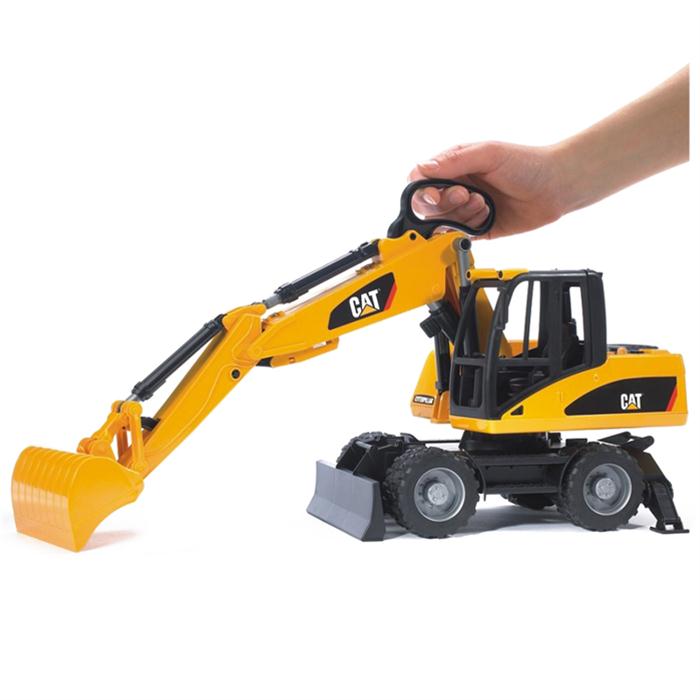 Bruder Caterpillar Tekerlekli Kepçe İş Makinası