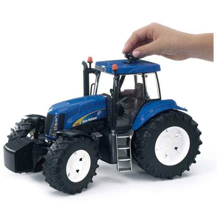 Bruder New Holland T8040 Traktör İş Makinası