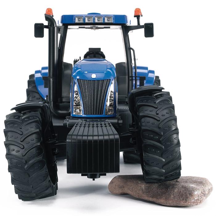 Bruder New Holland T8040 Traktör İş Makinası