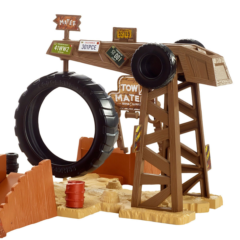 Cars Mater’s Challange Tow Yard Oyun Seti