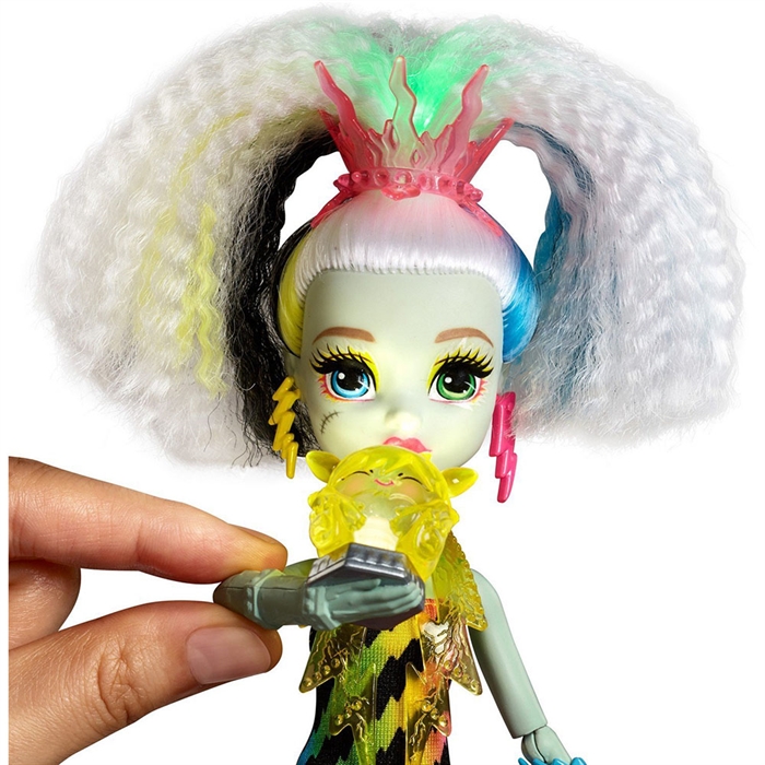 Monster High Elektrik Saçlı Frankie Model Bebek