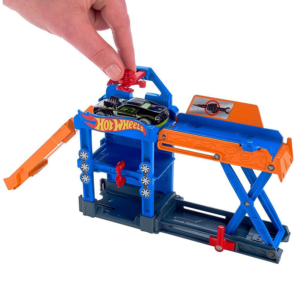 Hot Wheels Hızlı Eğlence Oyun Setleri DWL02