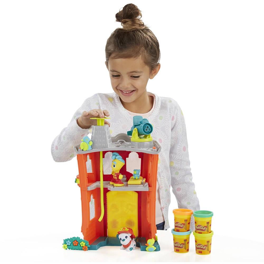 Play-Doh Town İtfaiye Merkezi