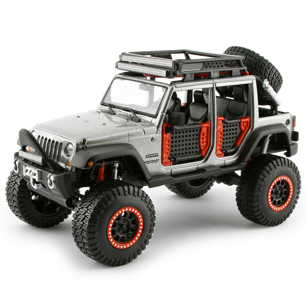 Maisto 1:24 2015 Jeep Wrangler Unlimited 1:24 Model Araba Gri
