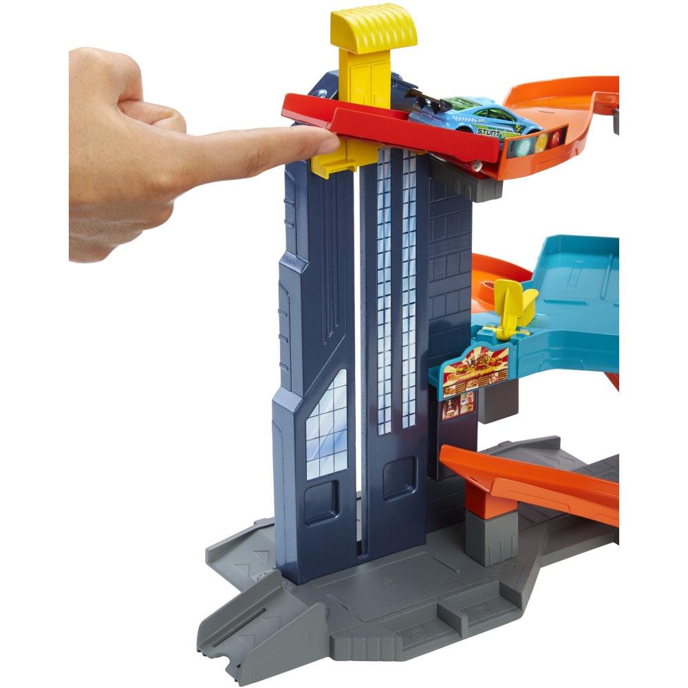 Hot Wheels Speedtropolis Garaj Oyun Seti