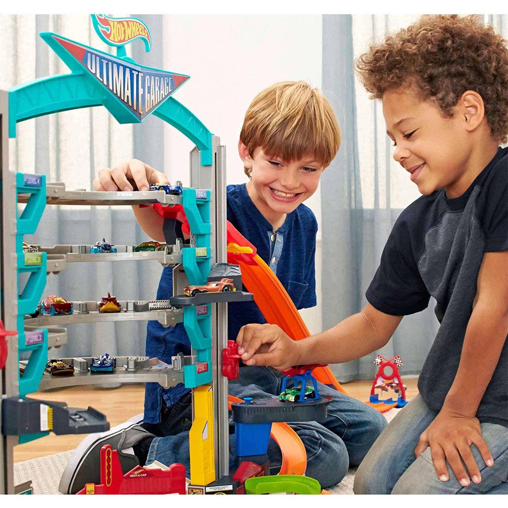 Hotwheels Ultimate Mega Garaj