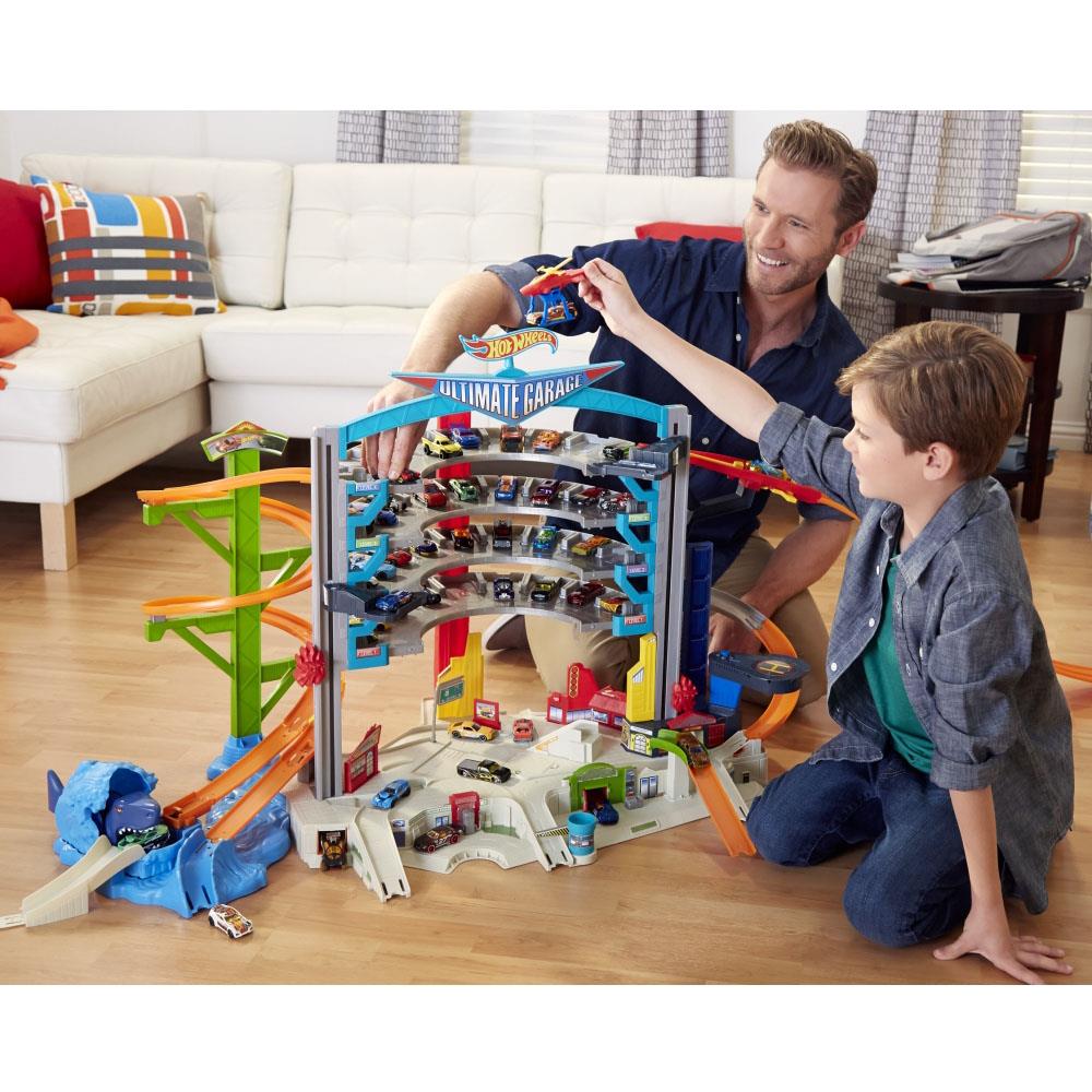 Hotwheels Ultimate Mega Garaj