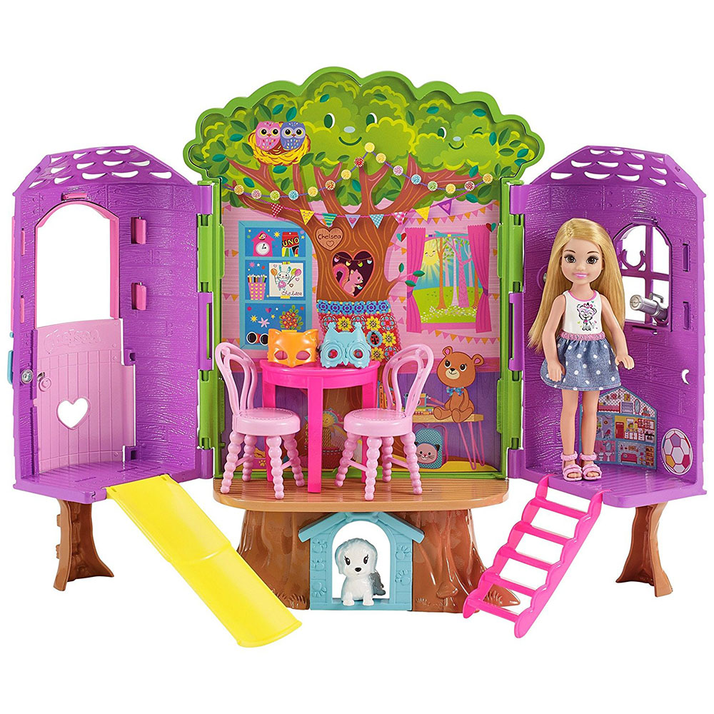 Barbie Club Chelsea'nin Ağaç Evi FPF83