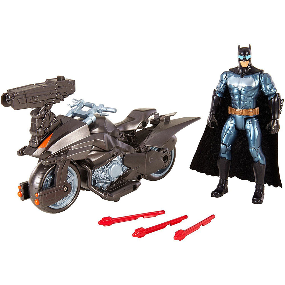 Justice League 15 cm Batman Aksiyon Figürü ve Aracı Oyun Seti