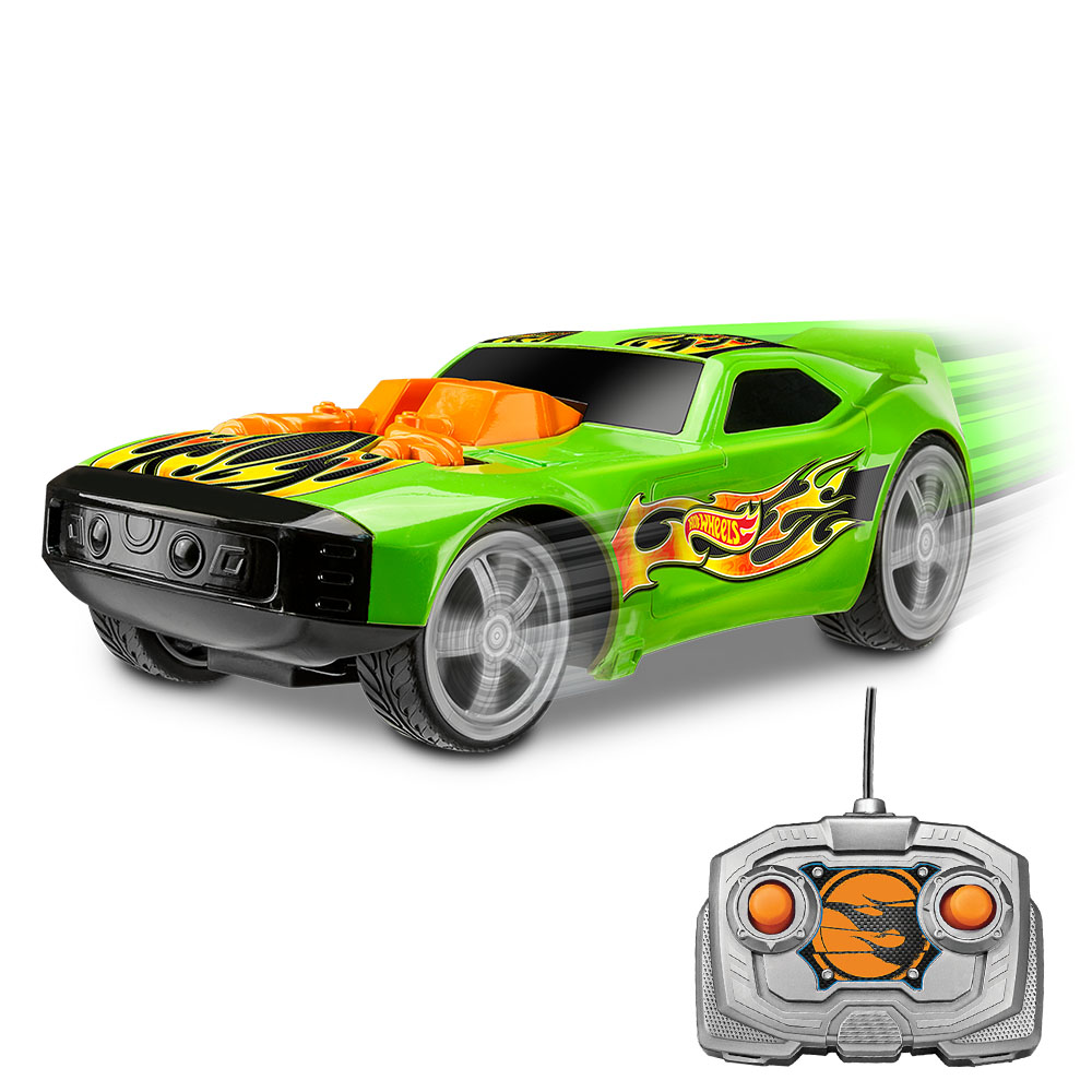Hot Wheels Mega Muscle Nitro Doorslammer U/K Araba Yeşil
