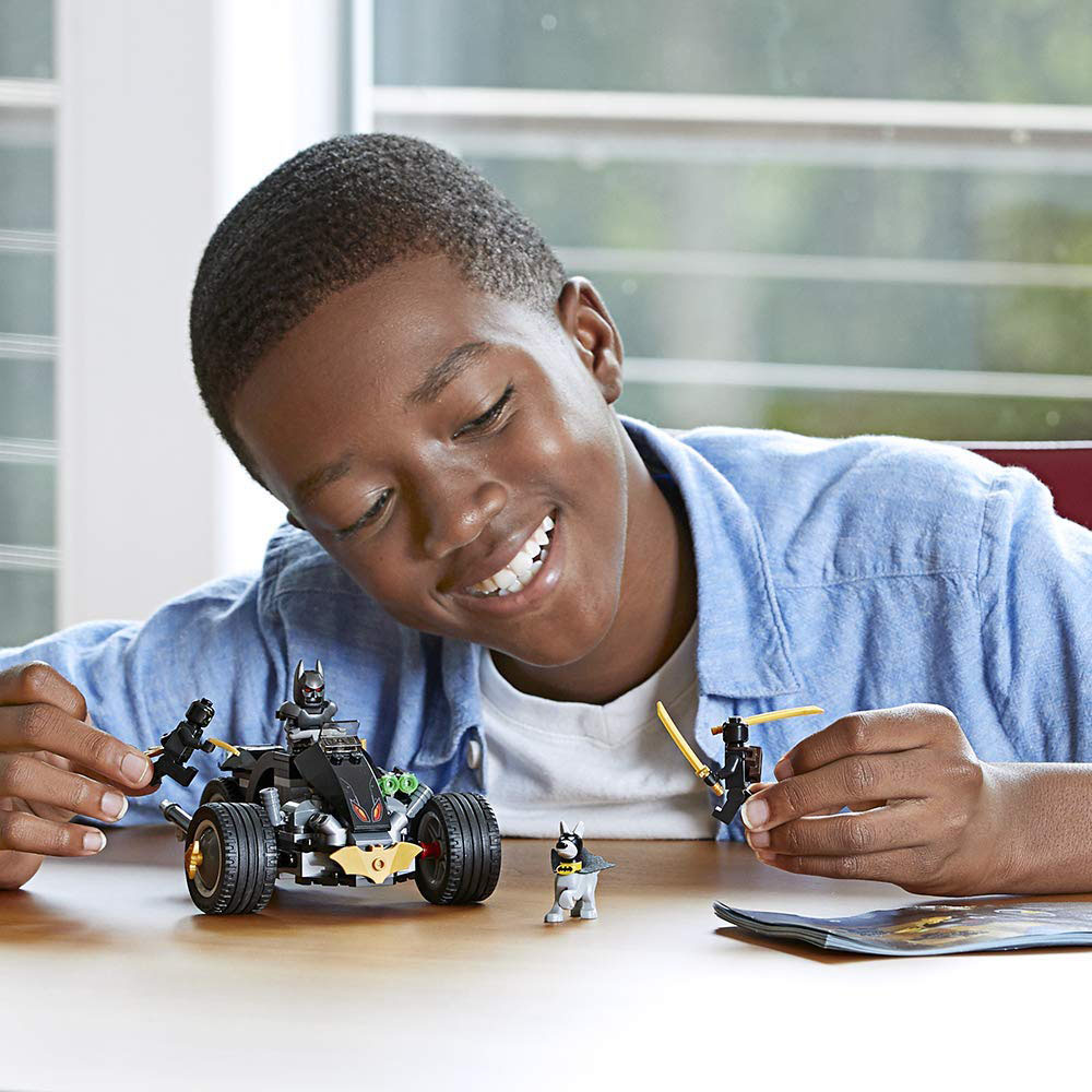 Lego Super Heroes Attack of Talons 76110