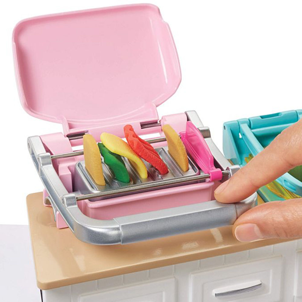 Barbie'nin Mutfak Dünyası Oyun Seti