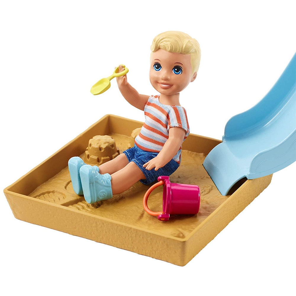 Barbie Bebek Bakıcısı Oyun Seti FXG96
