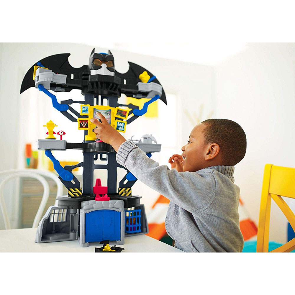 Imaginext DC Super Friends 2'si 1 Arada Transforming Batcave