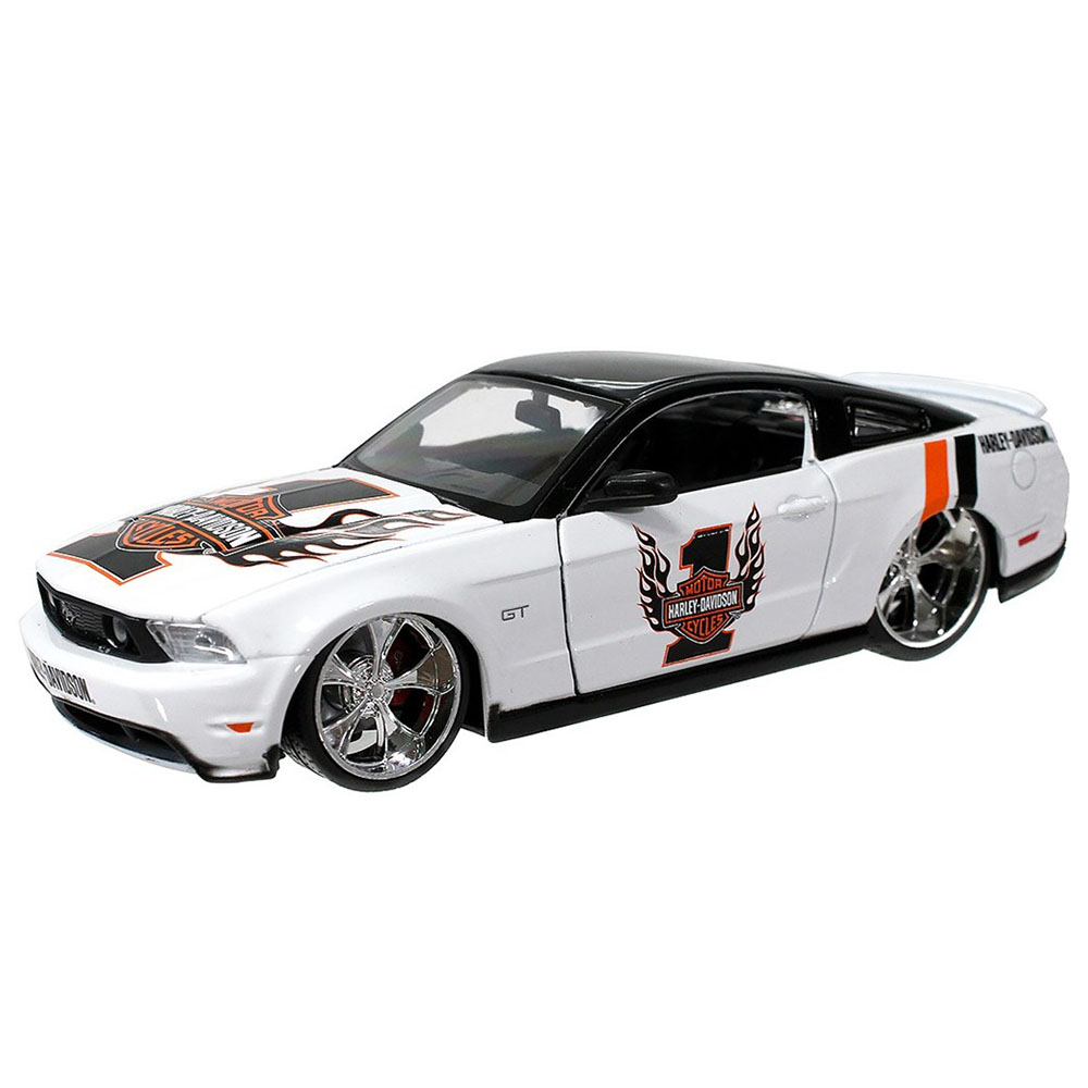 Maisto Ford Mustang GT 1:24 Model Araba Beyaz