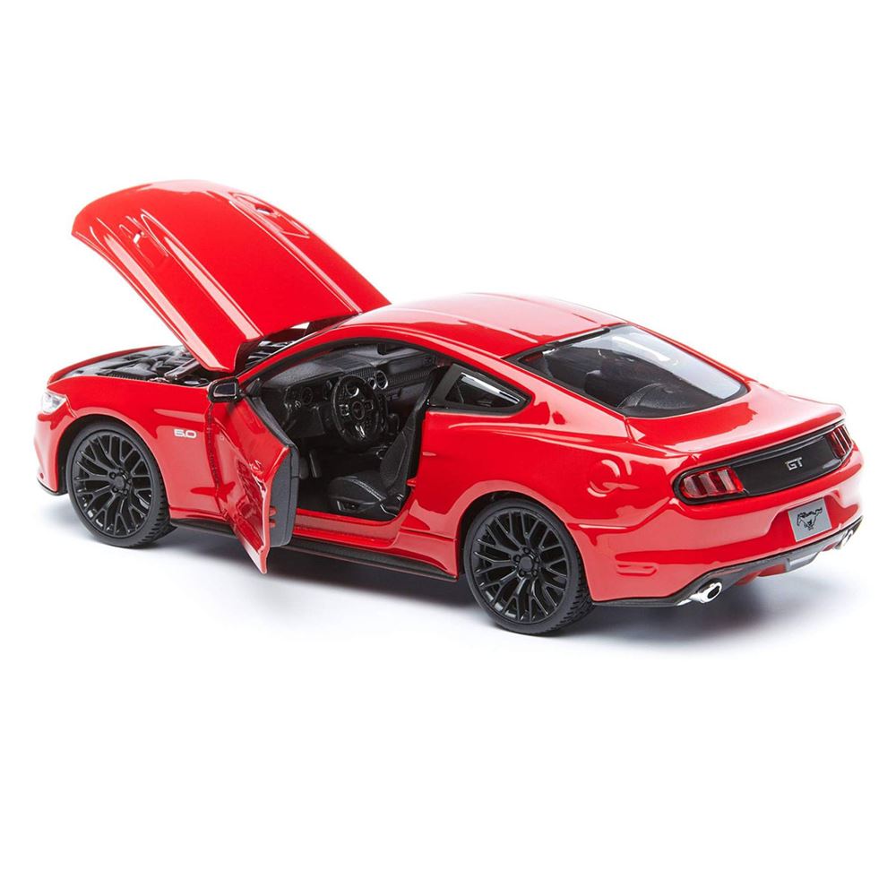 Maisto 1/24 Model Kit - 2015 Ford Mustang GT