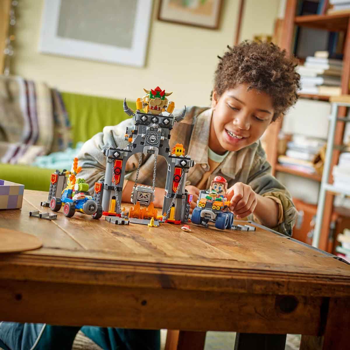 LEGO Super Mario Bowser Kalesi 72039