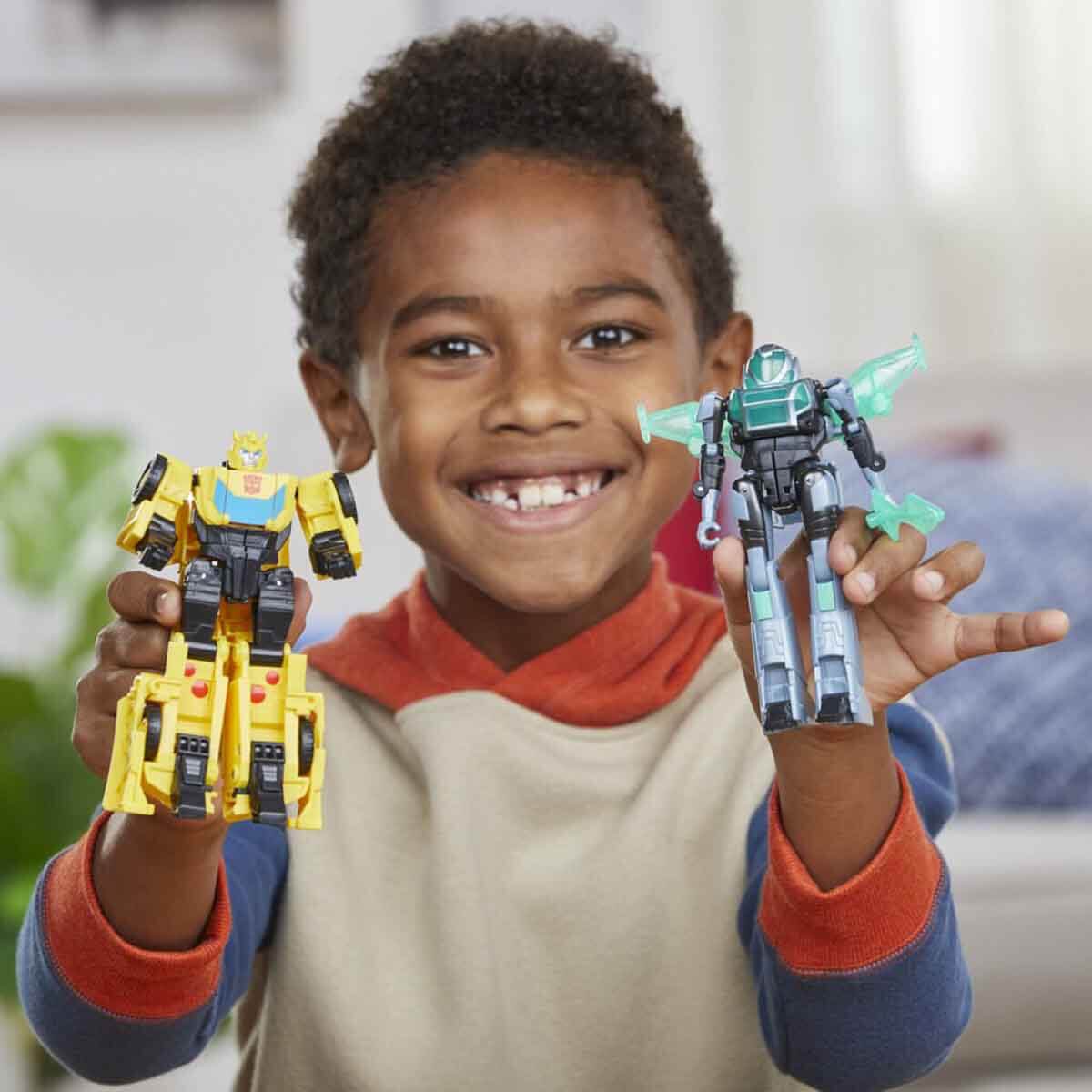 Transformers Earthspark Bumblebee ve Mo Malto Dönüşen Figür Seti