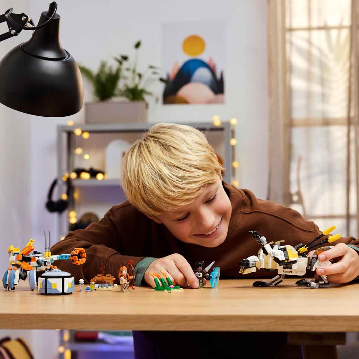 LEGO Horizon Adventures Aloy ve Varl, Metalkabuk ve Hızardiş’e Ka