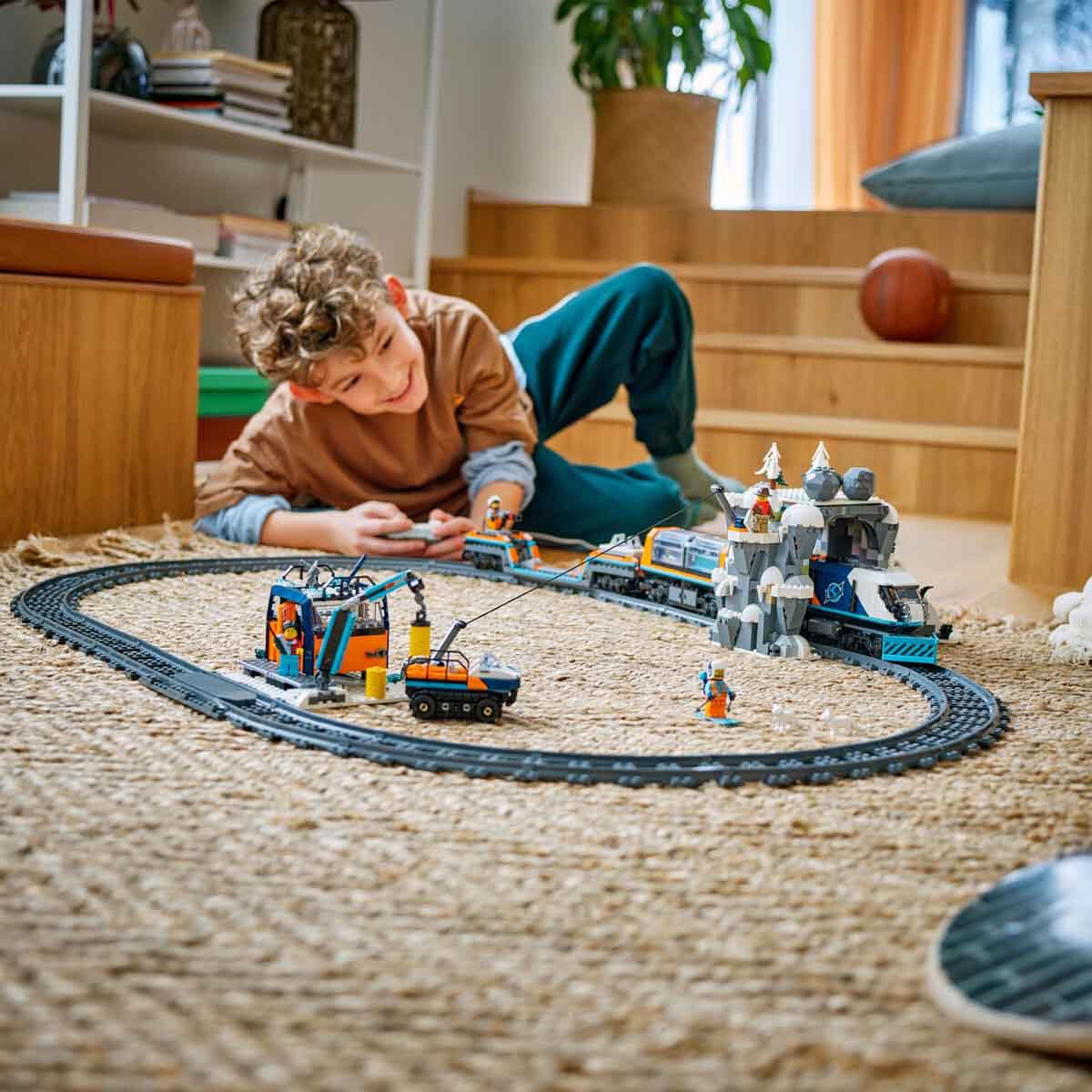 LEGO City Kaşiflerin Kuzey Kutbu Ekspres Treni 60470