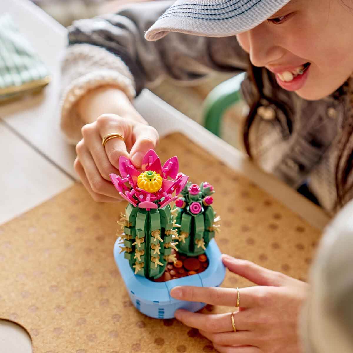 LEGO Botanicals Çiçekli Kaktüs 11509