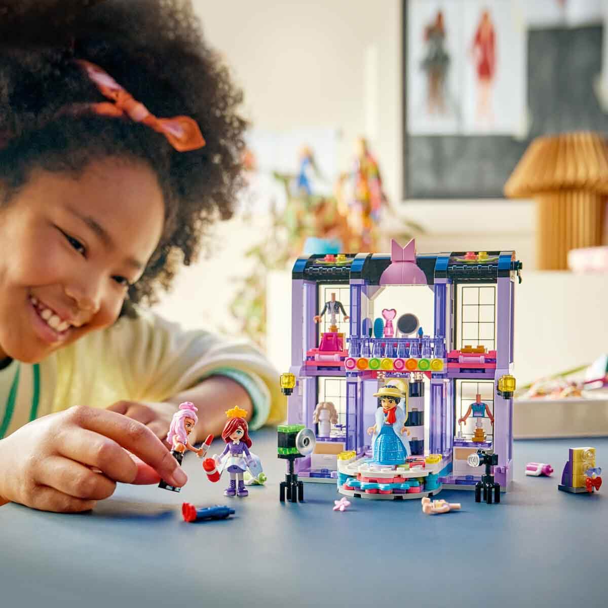 LEGO Friends Heartlake Şehri Defilesi 42685