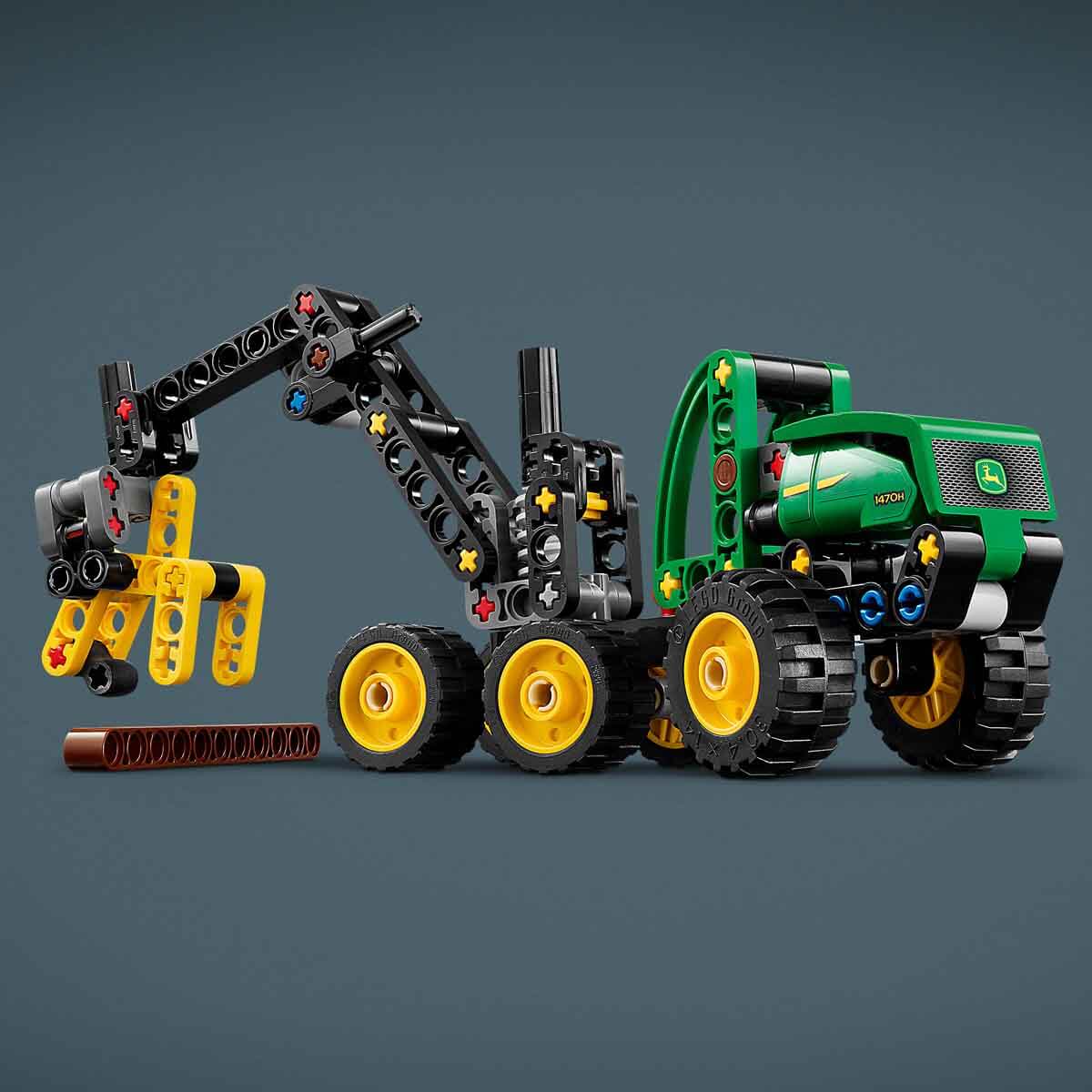 LEGO Technic John Deere 1470H Tekerlekli Orman Makinesi 42218