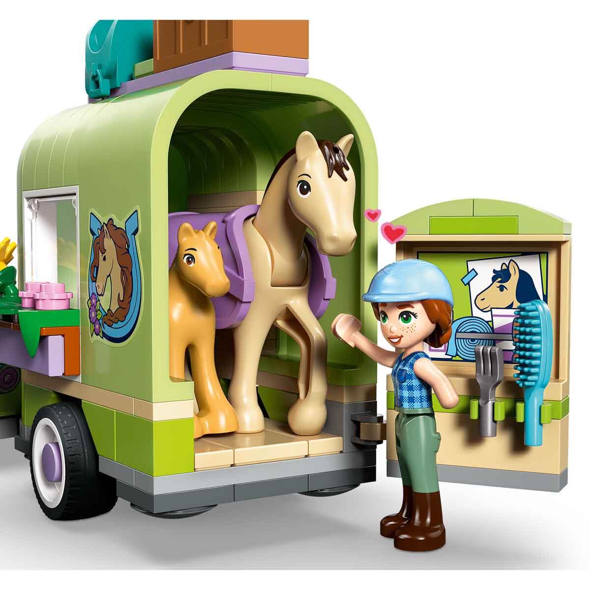LEGO Friends At ve Tay Römorku 42695