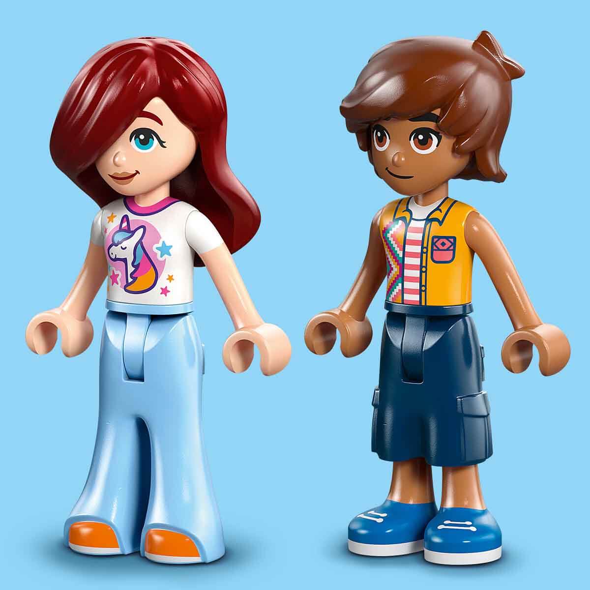 LEGO Friends Tek Boynuzlu At Pasta Dağıtım Arabası 42675