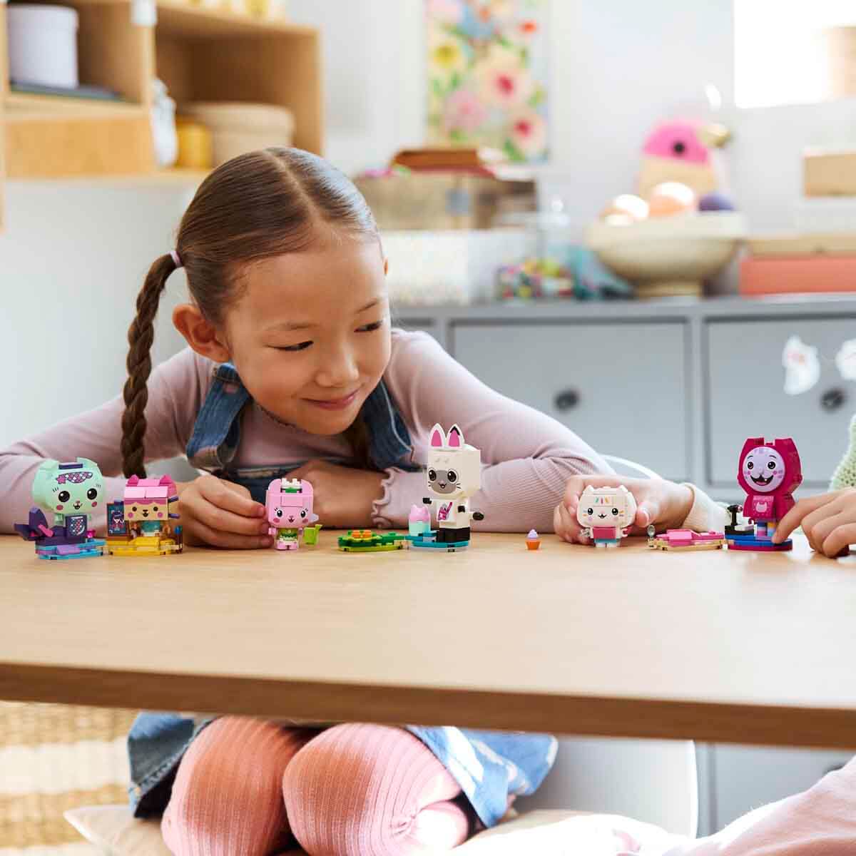LEGO Gabby’nin Parçalarla İnşa Edilen Kedi Arkadaşları 11215