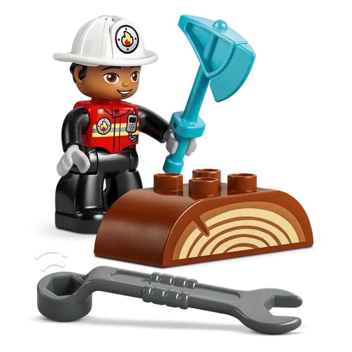 LEGO DUPLO Hortumlu İtfaiye Aracı ve İtfaiyeci 10473