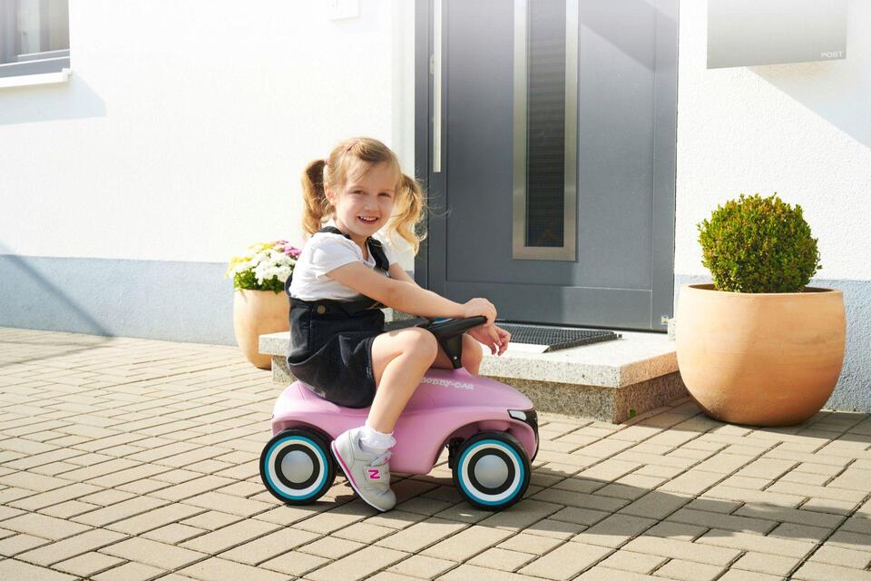 Bobby Car Neo Bingit Aracı Rose 56246