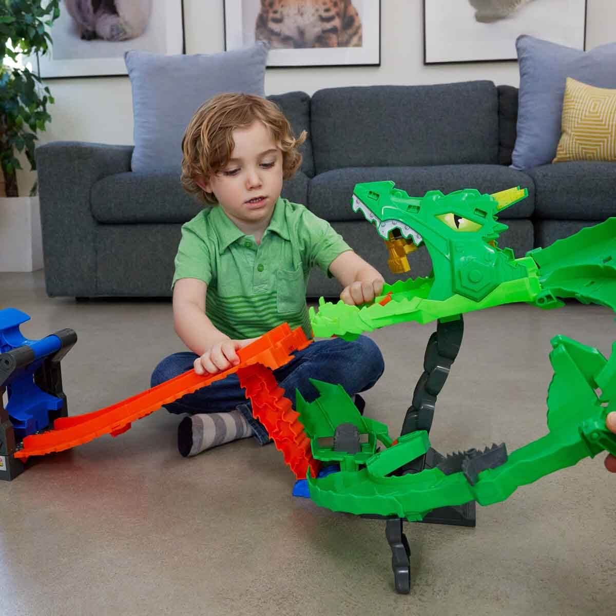 HW Köpek Balığı ve Dinozor Korkunç Ejderhaya Karşı JFR06