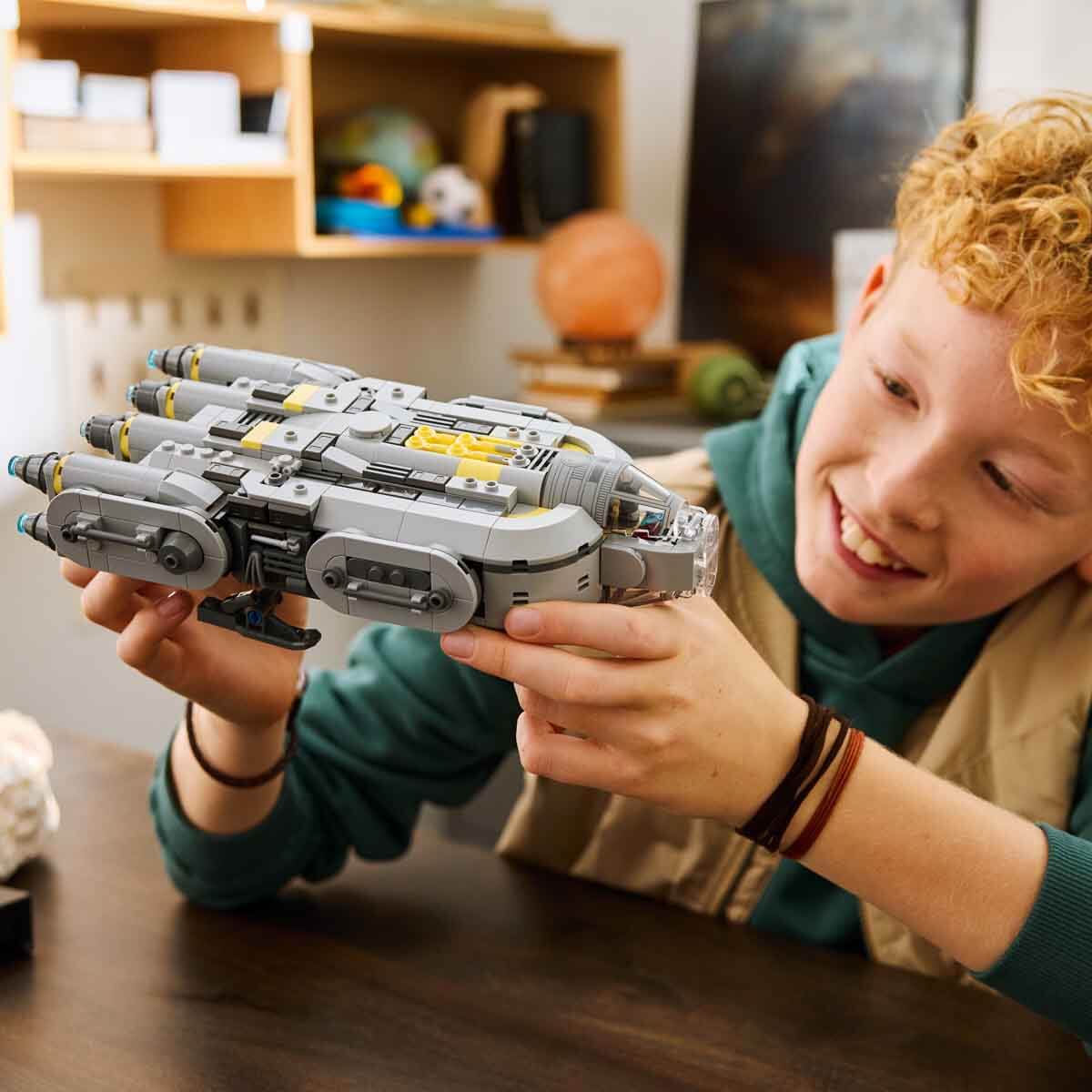 LEGO SW Mandalorian ve Grogu Anzellan Starship’i 75445