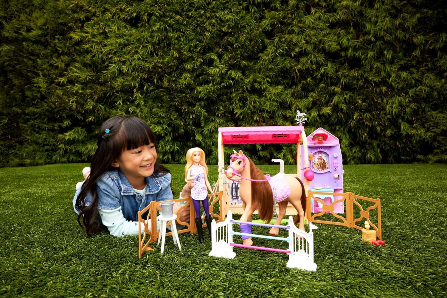 Barbie Ultimate Ahır Oyun Seti HXJ44