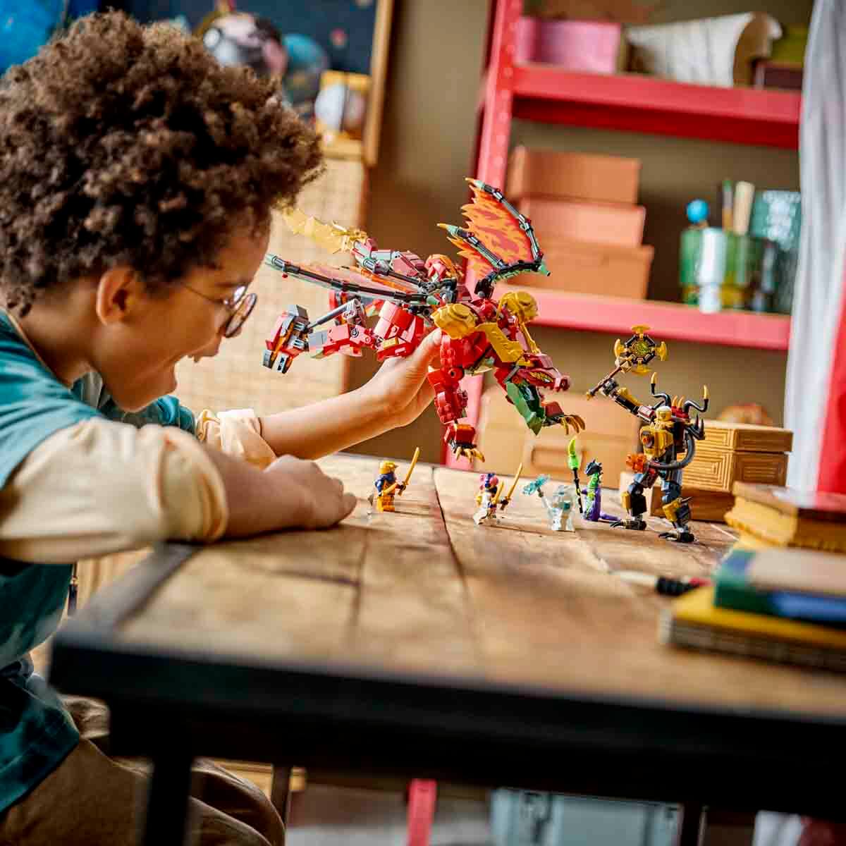 LEGO NINJAGO Wyldfyre'ın Dönüşen Ejderha Robotu 71868