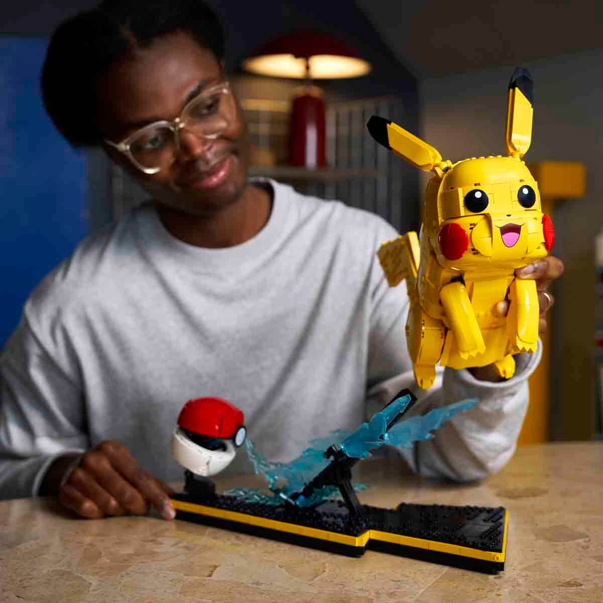 LEGO Pokemon Pikachu ve Poke Topu 72152