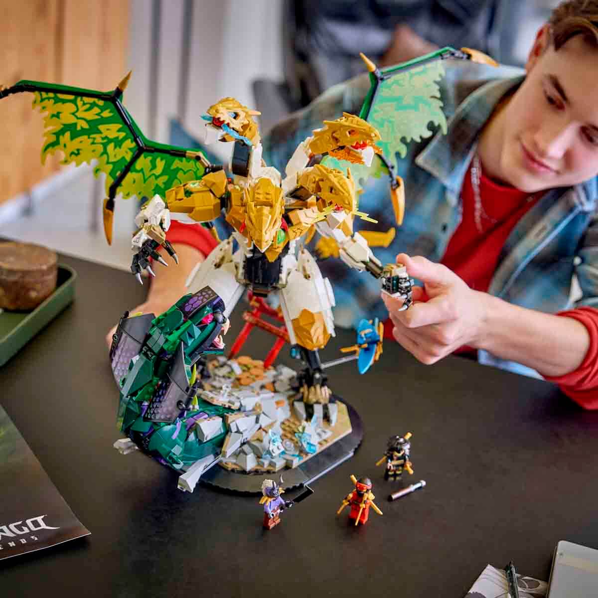 LEGO NINJAGO Ultra Ejderha Savaşı 71872