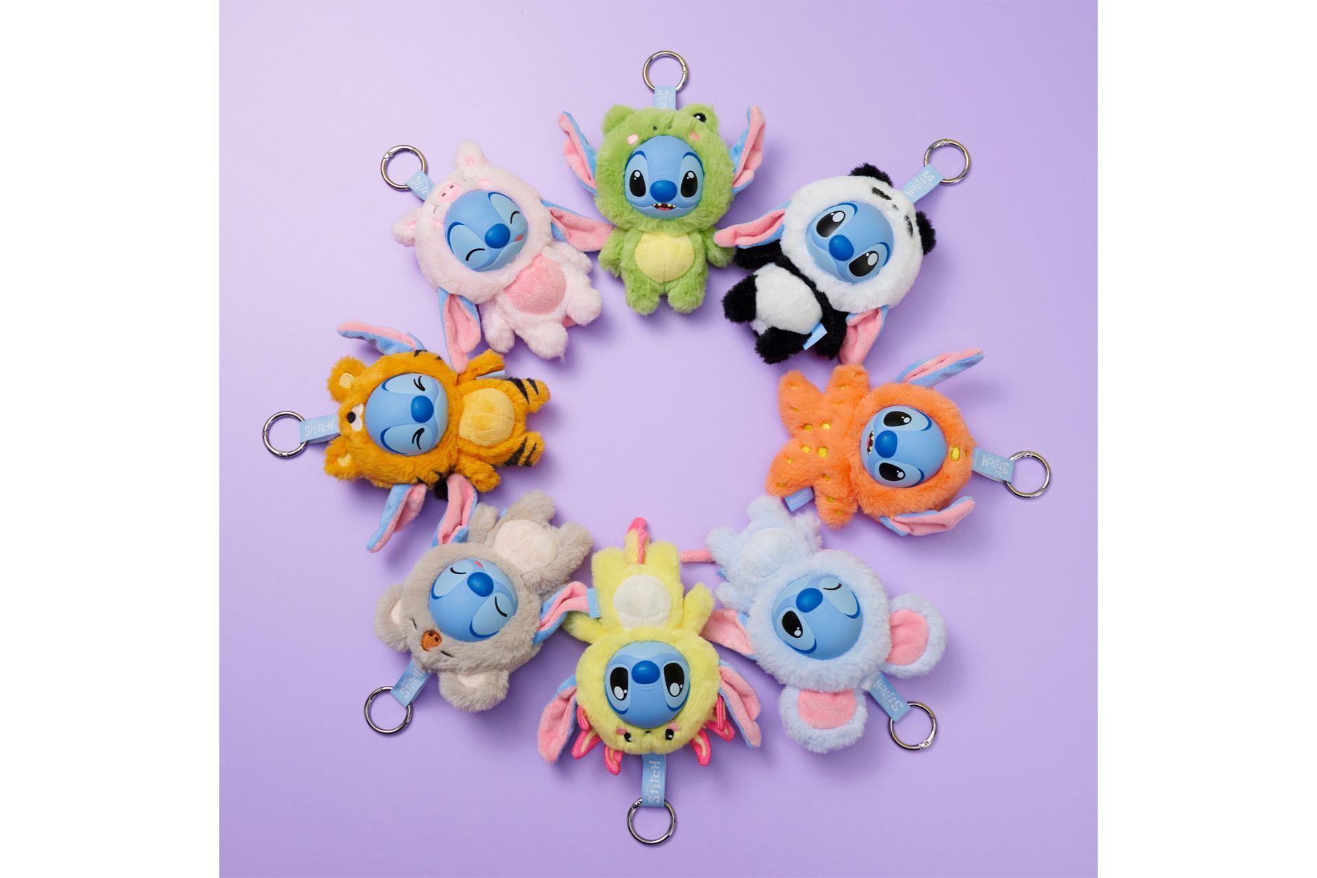 Disney Yuyus Stitch Anahtarlık Sürpriz Kutu 12 cm 4006